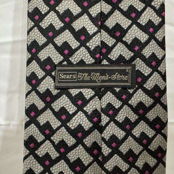 Vintage Sears The Mens Store Tie Gray,Black,Pink Diamond Shape Argyle - Picture 4 of 7